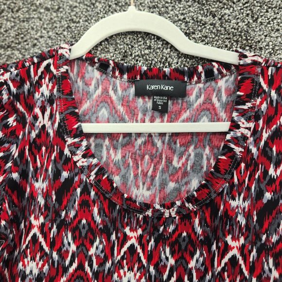 Karen Kane small red long sleeve rounded neckline blouse - Picture 4 of 8